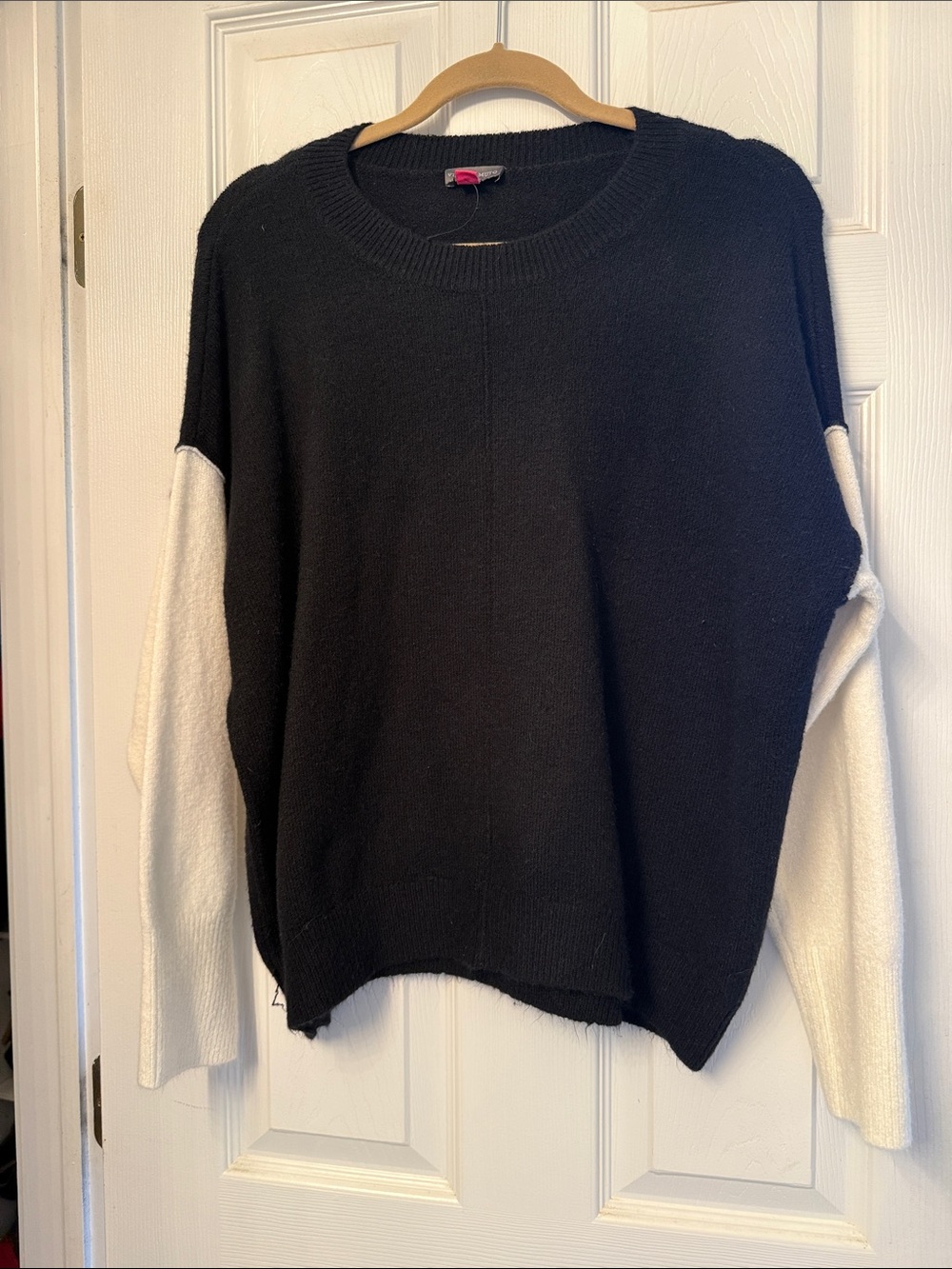 Vince Camuto Black Crewneck Sweater with Cream Sleeves
